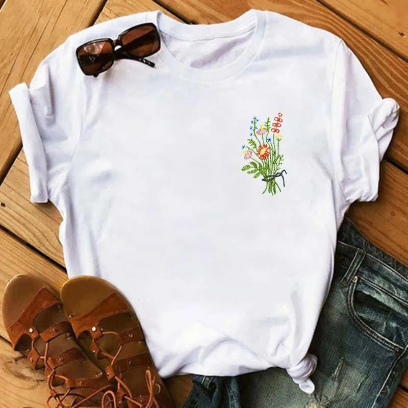 Fashion Red Poppy Women T Shirt Funny Black Printed Tops Tee Female Short Sleeve Tshirt Harajuku Tee Shirts 90s Girls T-shirts
