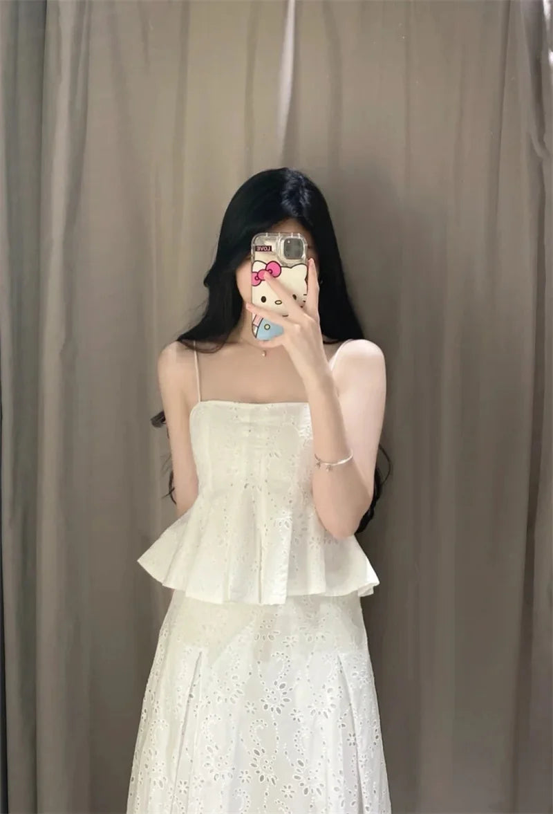 Ladies' Top 2025 Summer New Arrivals White Strap Wave Hem Top Embroidered Sexy Fashion Casual Versatile