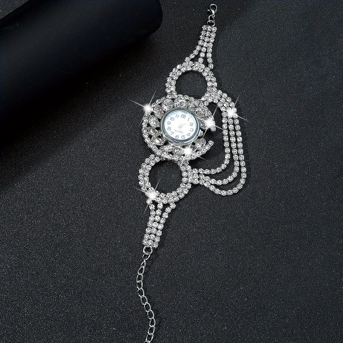Luxurious Baroque Rhinestone Quartz Watch - Shiny Tassel Accent, Fashion Analog Display, Water-Resistant, Adjustable Bracelet, Perfect for Formal Occasions - Women's Elegant Timepiece