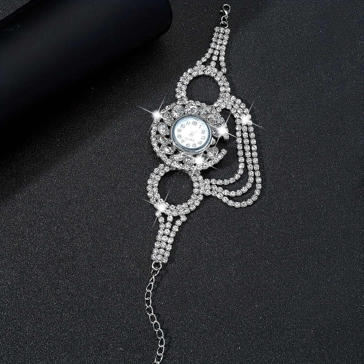 Luxurious Baroque Rhinestone Quartz Watch - Shiny Tassel Accent, Fashion Analog Display, Water-Resistant, Adjustable Bracelet, Perfect for Formal Occasions - Women's Elegant Timepiece
