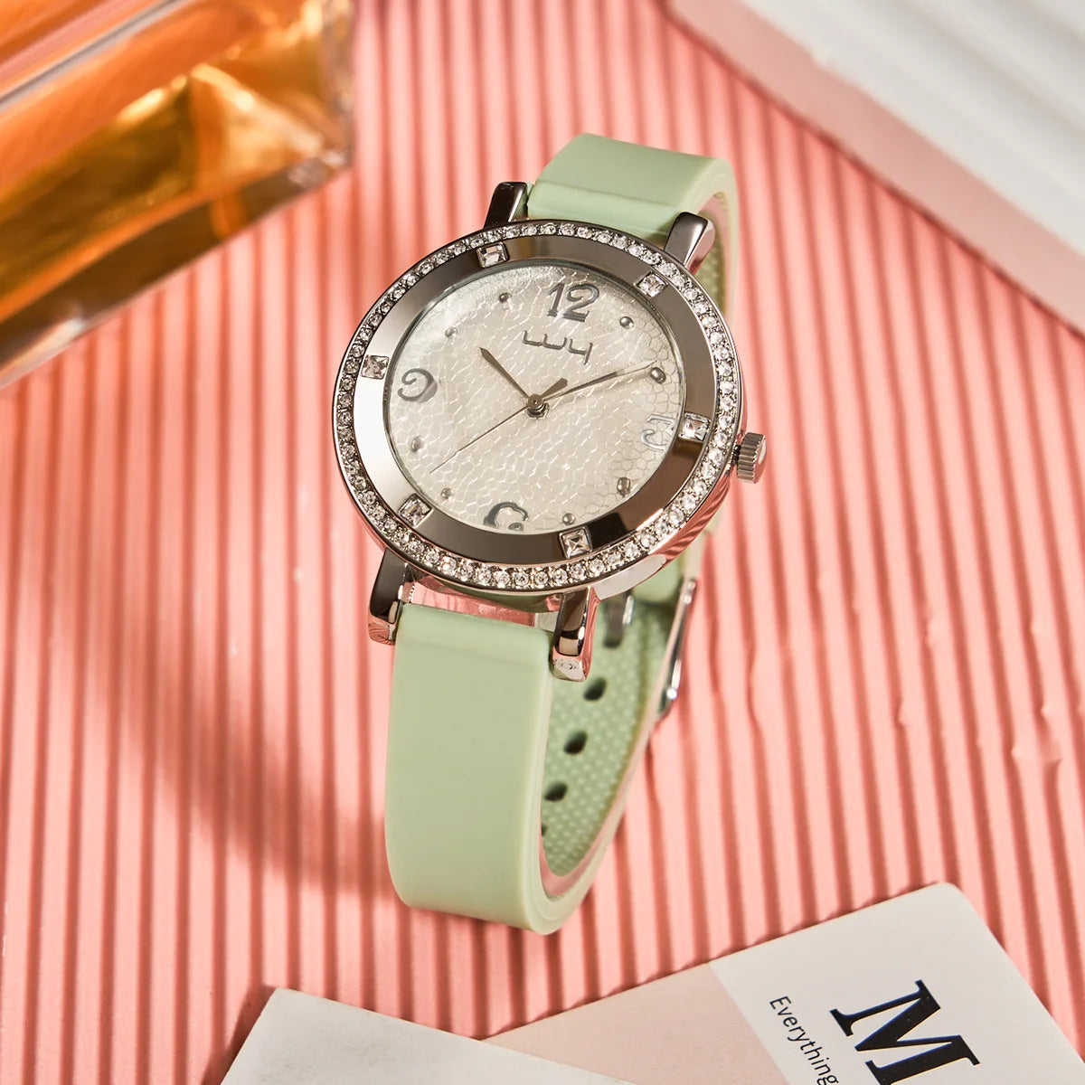 Women's Fashion Waterproof Trend Quartz Watch