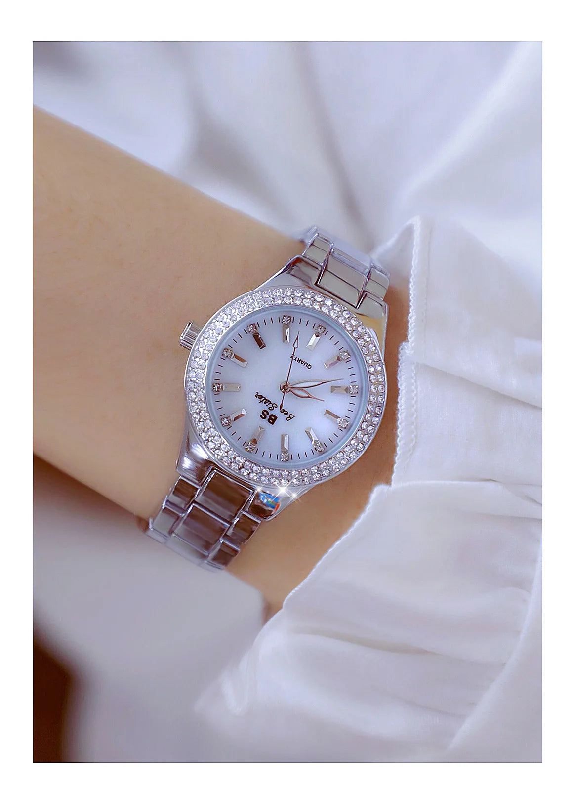 UTHAI Women Watch Classic Light Luxury Brand Temperament Waterproof Gold Metal Bracelet Ladies Fashion Quartz Wristwatches Gift