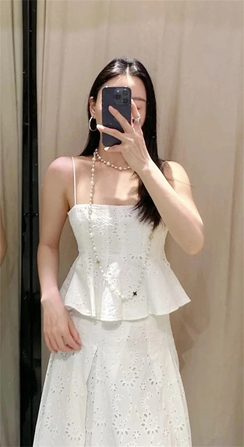 Ladies' Top 2025 Summer New Arrivals White Strap Wave Hem Top Embroidered Sexy Fashion Casual Versatile