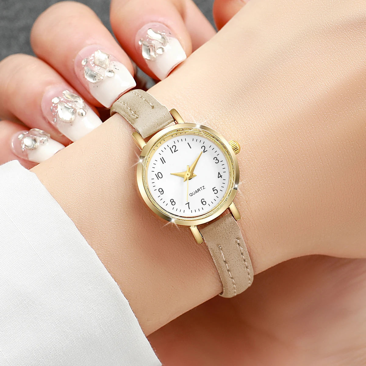 Women Watches Fashion Small Roma Dial Ladies Leather Band Quartz Watch Reloj Mujer Girls Clock Gift
