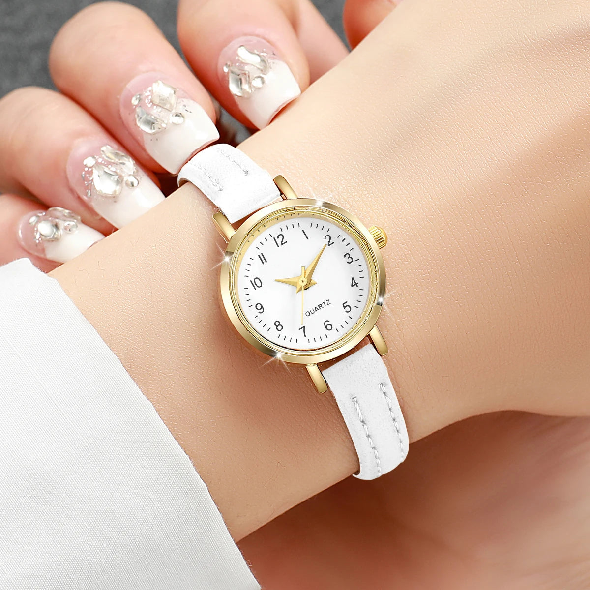 Women Watches Fashion Small Roma Dial Ladies Leather Band Quartz Watch Reloj Mujer Girls Clock Gift