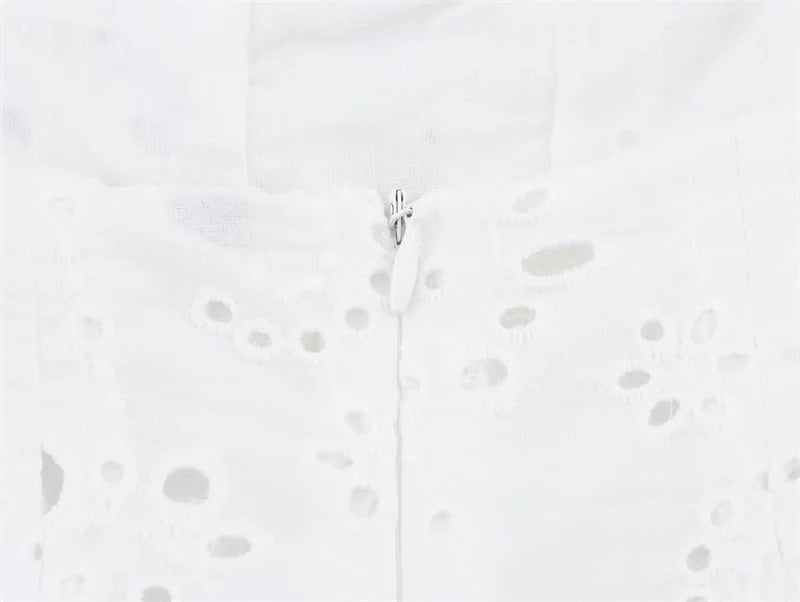 Ladies' Top 2025 Summer New Arrivals White Strap Wave Hem Top Embroidered Sexy Fashion Casual Versatile