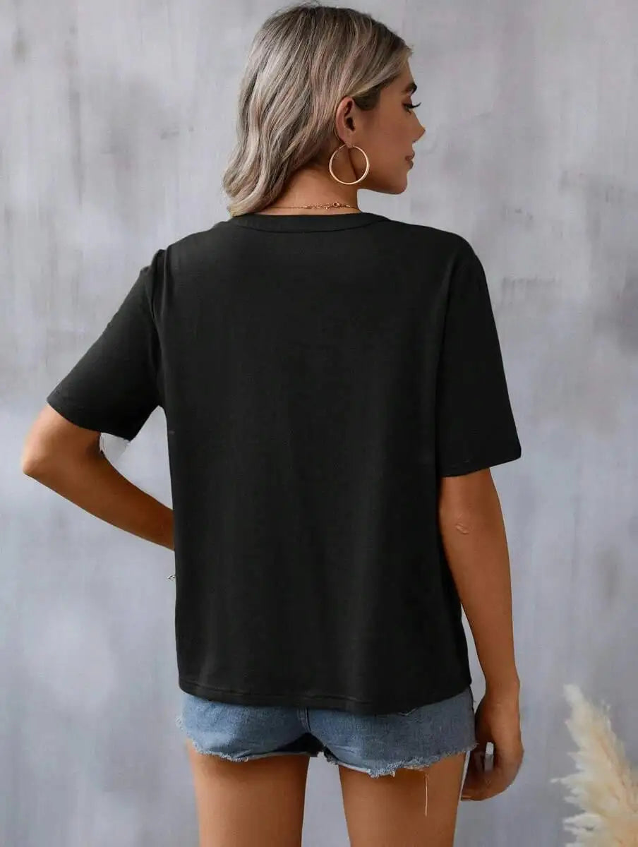 Ladies' Retro Casual Chic Embroidered Women's Shirt With Lace And Lace Stitching, V-neck Loose And Comfortable Top, Women's T